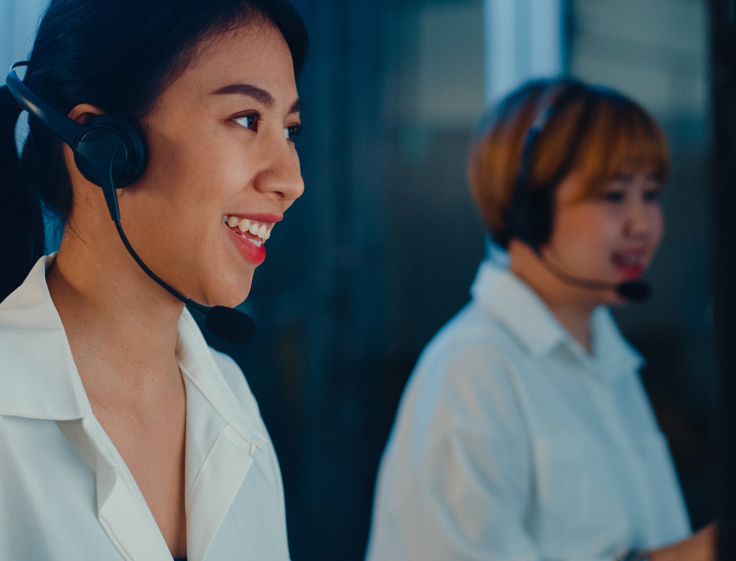 Two agents working side by side